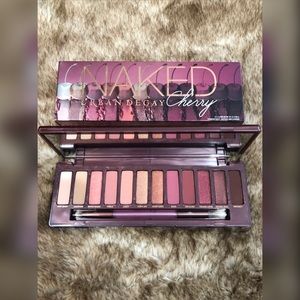 New Urban Decay Naked Cherry palette 💕